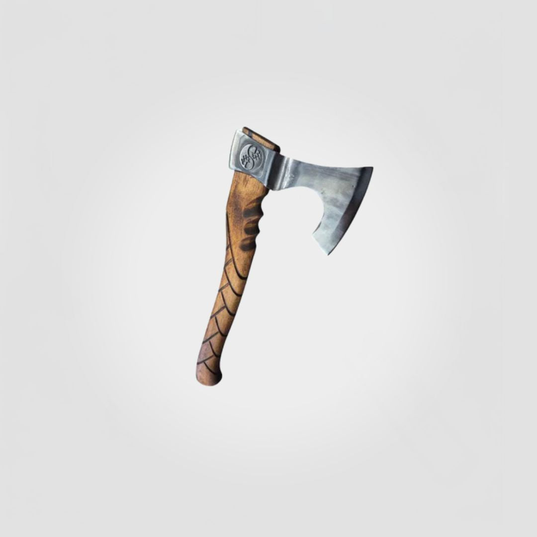 Premium Schaschlikset mit Messer und Axt.